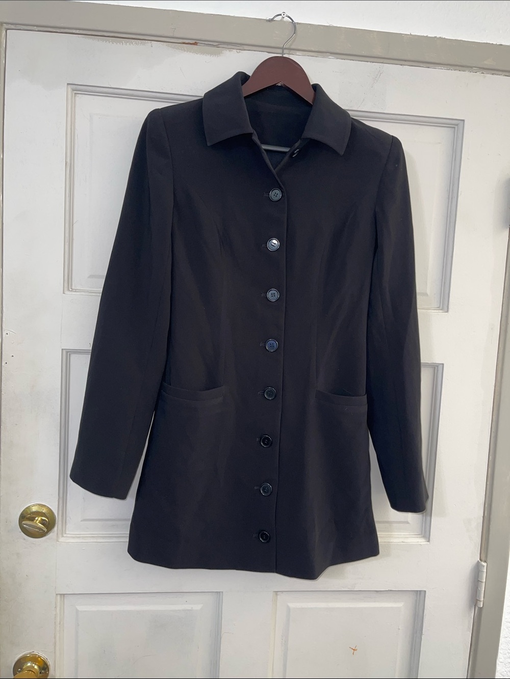 Women's Black Single-Breasted Trench Coat